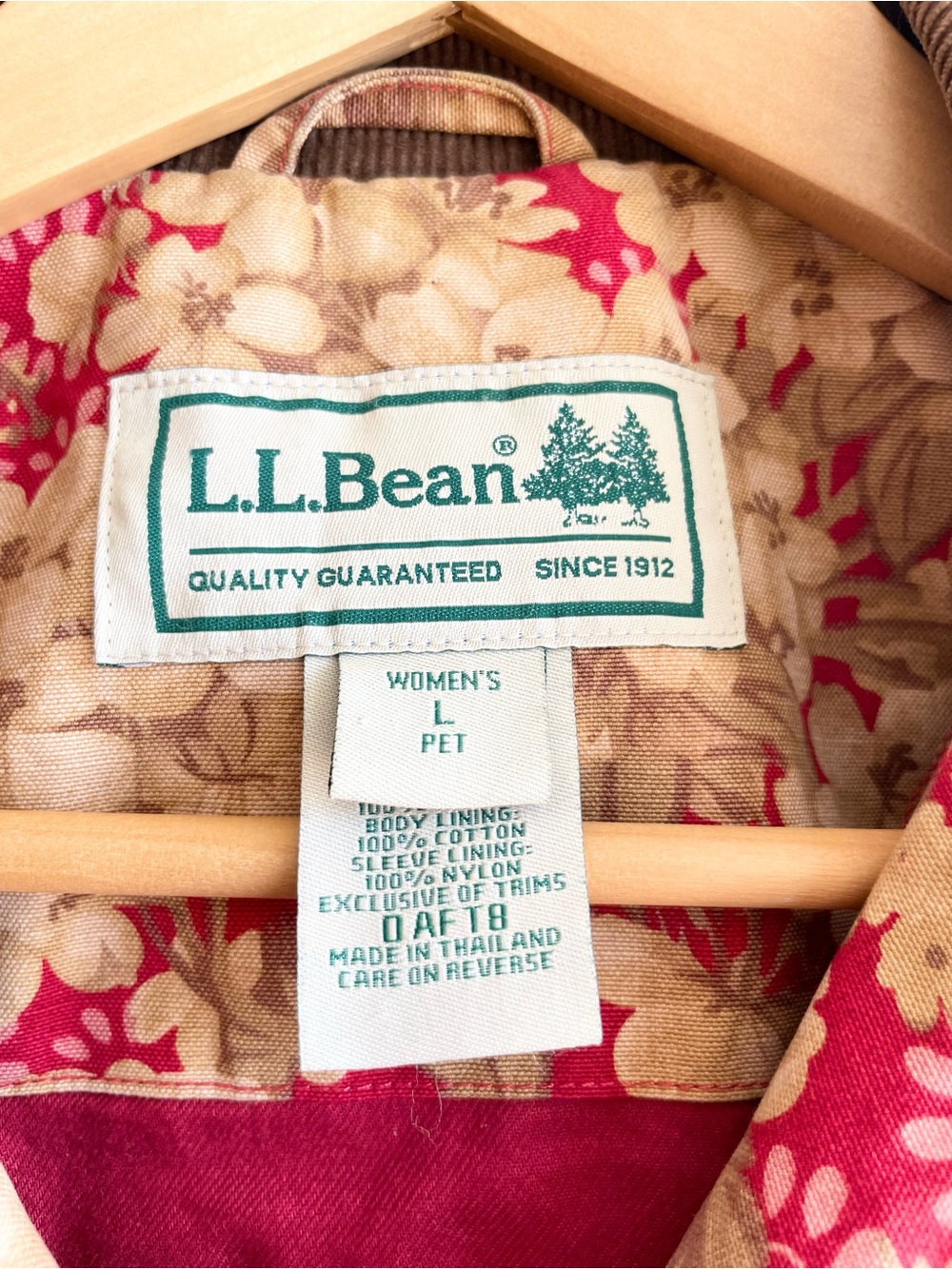 LL Bean Vintage Red Floral Chore Coat Women’s L Cottagecore Barn Jacket - Picture 3 of 7